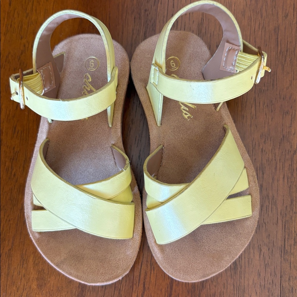 New Toddler Chulis Sandals Yellow Strappy Shoes Size 6 Dressy Casual Cute Girls